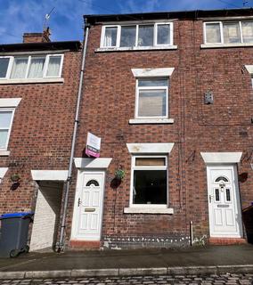 3 bedroom terraced house for sale, Albion Street, Leek