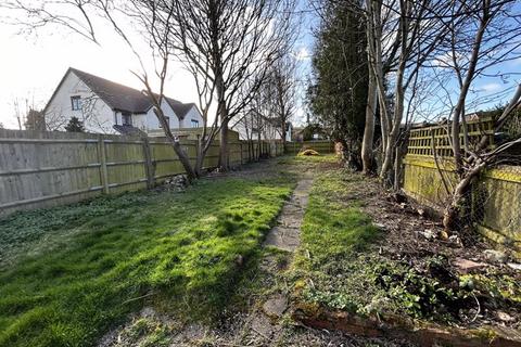 3 bedroom semi-detached house for sale, Luton Road, Dunstable