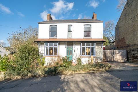 4 bedroom detached house for sale, Church Road, Bow Brickhill, Milton Keynes, Buckinghamshire, MK17