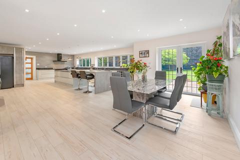 5 bedroom detached house for sale, Purley CR8