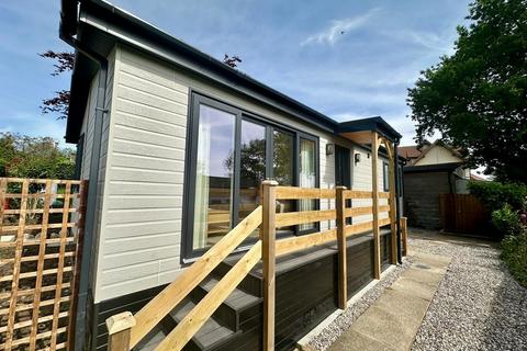 2 bedroom mobile home for sale, The Owl , Lippitts Hill