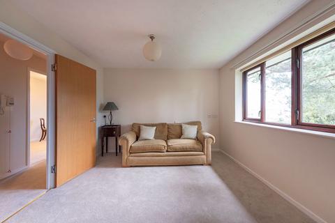 2 bedroom retirement property for sale, Tring