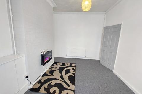 3 bedroom terraced house to rent - Victoria Road