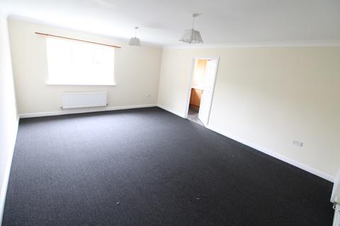 2 bedroom apartment to rent, The Wickets - Town/Old Bedford Road