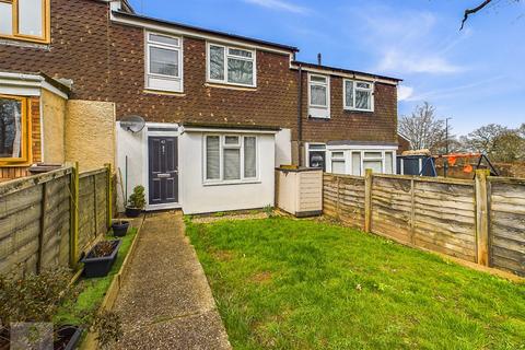 3 bedroom terraced house for sale - Slade Close, Chatham ME5