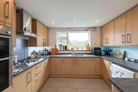 3 bedroom detached house for sale - Newcastle Road, Congleton