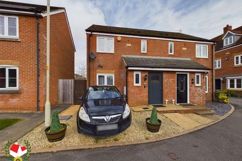 3 bedroom semi-detached house for sale - Greenways, Barnwood, Gloucester, GL4 3SD