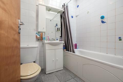 2 bedroom flat to rent - Clapham Common South Side