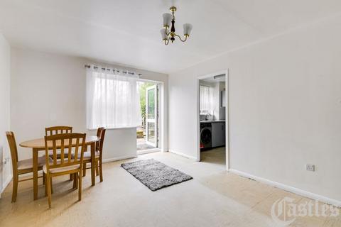 2 bedroom apartment for sale - Edmeston Close, London