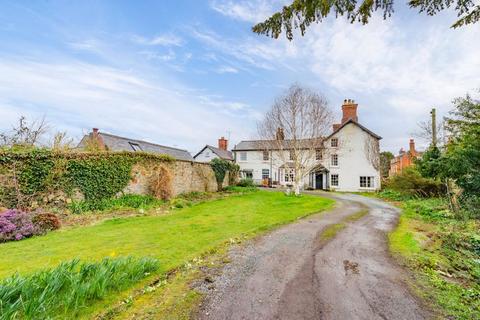 7 bedroom character property for sale, Castle Road, Chirk