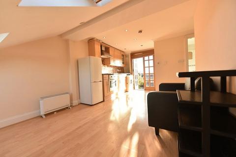 1 bedroom apartment to rent - Stella Road, Tooting Broad Way
