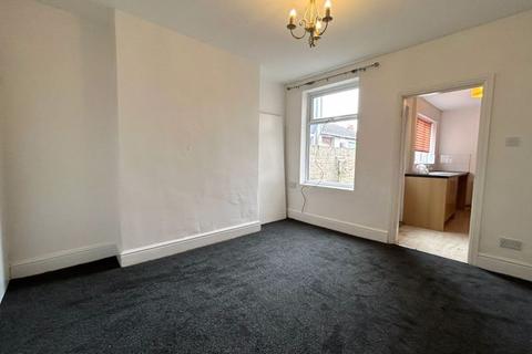 2 bedroom semi-detached house to rent, Belmont Street, Scunthorpe