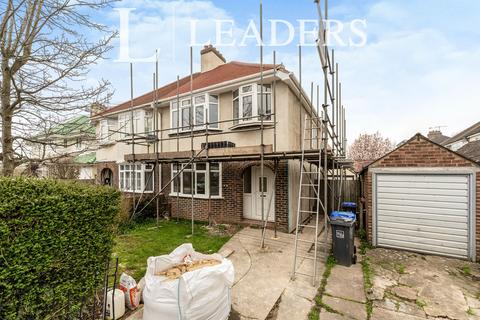 3 bedroom semi-detached house to rent - Broomfield Avenue, Broadwater