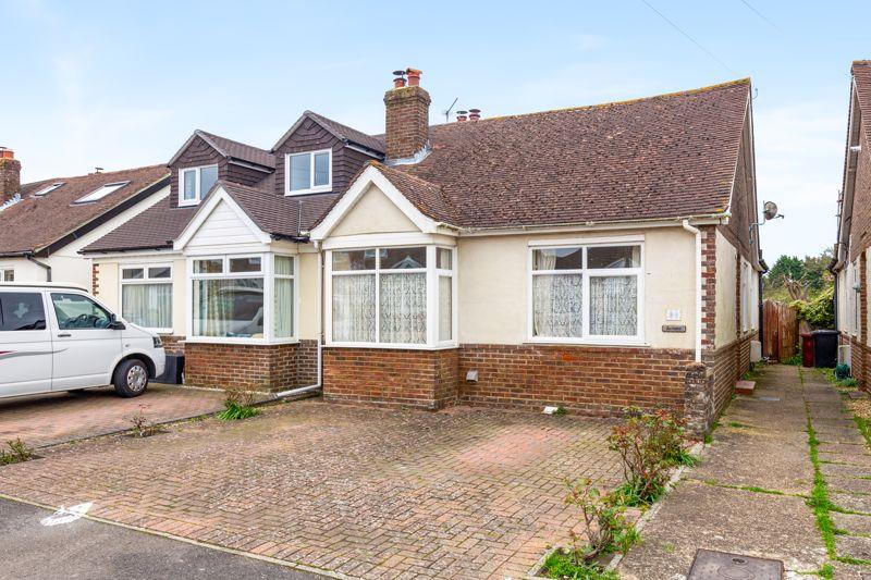 Gordon Road, Emsworth 3 bed semidetached bungalow for sale £425,000