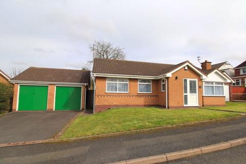3 bedroom detached bungalow for sale - Stoneleigh Way, Upper Gornal DY3