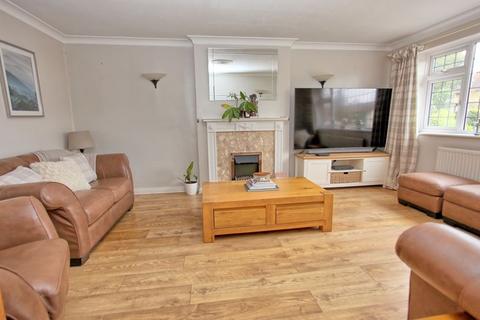 45 Kings Road, Chalfont St Giles, HP8 4HP