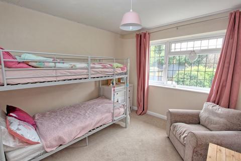 45 Kings Road, Chalfont St Giles, HP8 4HP