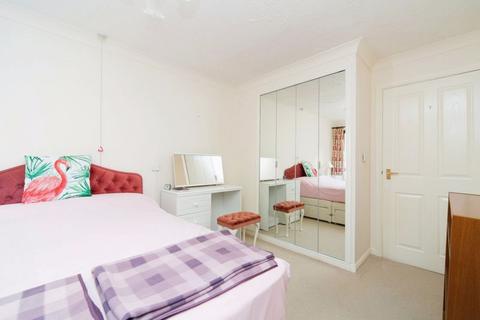 1 bedroom flat for sale, Coed Pella Road, Colwyn Bay LL29