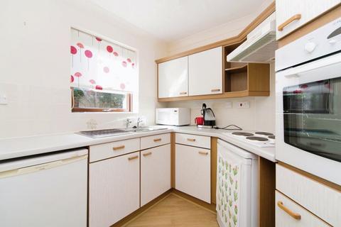 1 bedroom flat for sale, Coed Pella Road, Colwyn Bay LL29