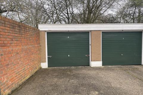 9, Spanbrook High Road, Chigwell, IG7 6AR