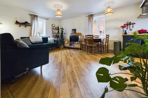 2 bedroom apartment for sale, Salisbury Walk, Magor, Caldicot, Monmouthshire, NP26