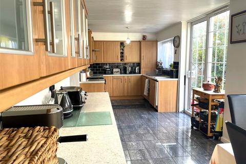 24 Raeburn Road, Sidcup, DA15 8RB