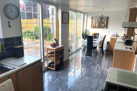 24 Raeburn Road, Sidcup, DA15 8RB