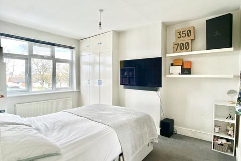 42 High Road, Dartford, DA2 7BN