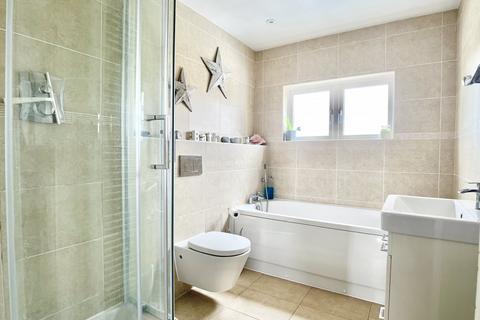 42 High Road, Dartford, DA2 7BN