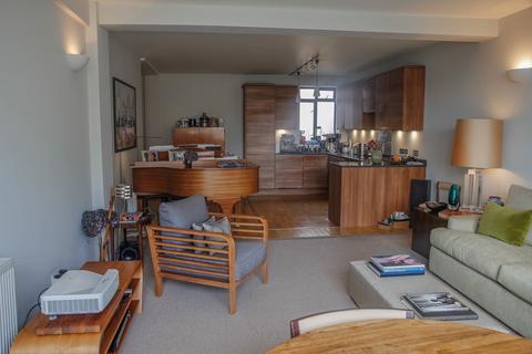 2 bedroom property for sale, Clerkenwell Rd
