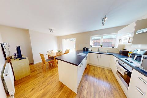 10 Lulworth Close, Stanford-le-hope, SS17 0NN