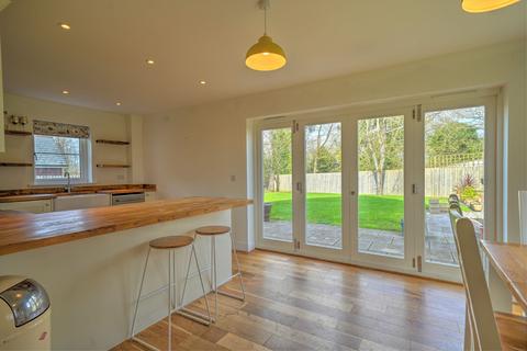 Orchard House, 7 Steeple Meadow, Kings Nympton, Umberleigh, EX37 9EZ