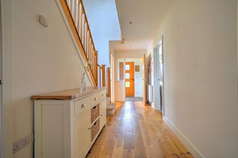 Orchard House, 7 Steeple Meadow, Kings Nympton, Umberleigh, EX37 9EZ