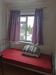 1 bedroom in a house share to rent, Park road