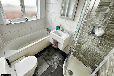 30 Roach Close, Brierley Hill, DY5 1LR