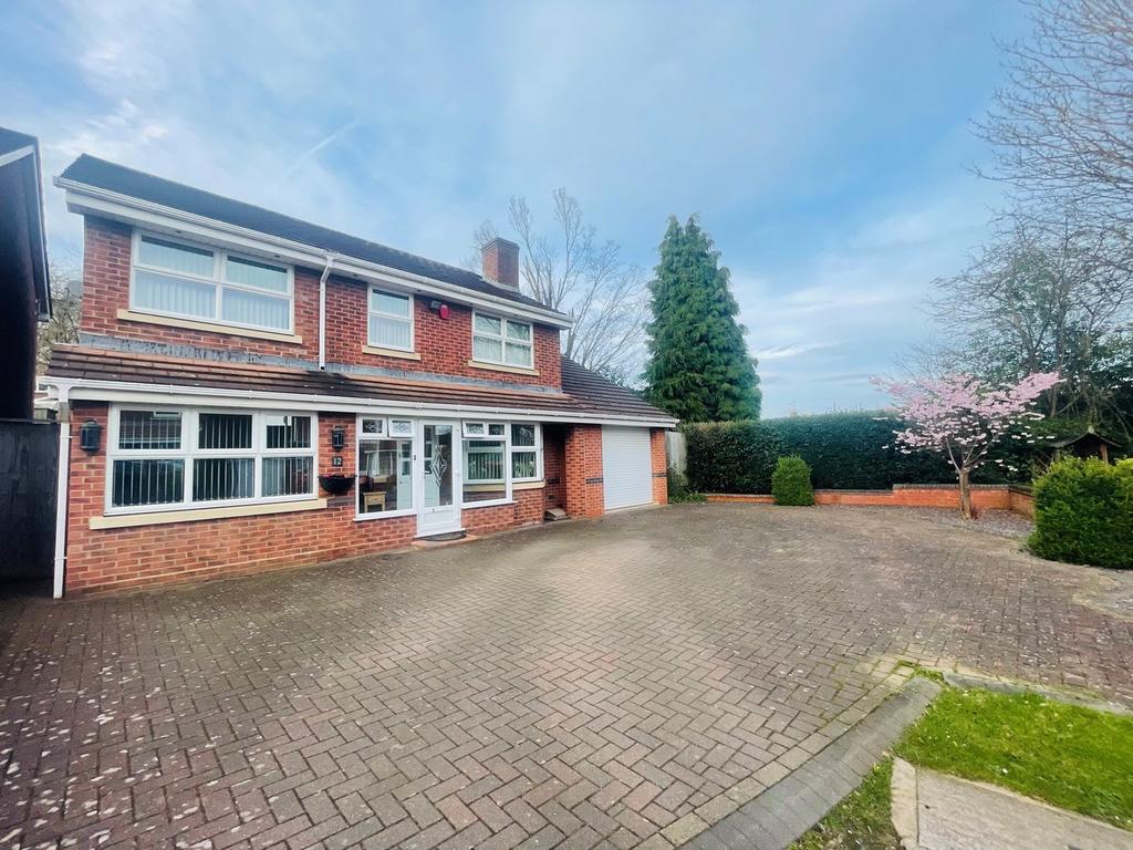 Bridle Grove, West Bromwich, B71 4 bed detached house for sale £495,000