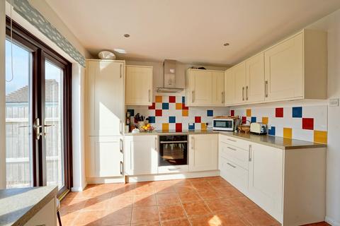 4 bedroom semi-detached house for sale - Great Staughton Road, Pertenhall, Bedford, MK44
