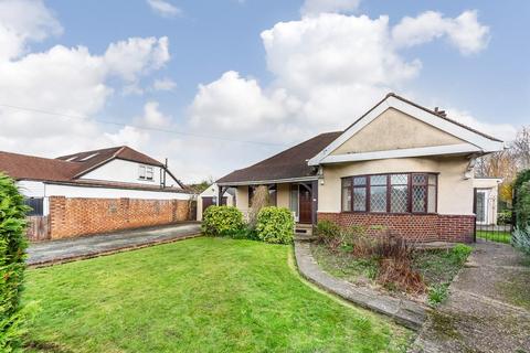2 bedroom bungalow for sale - Cotleigh Avenue, Bexley