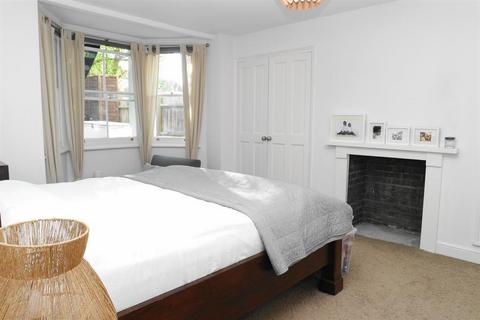 3 bedroom flat to rent - Burnt Ash Hill, Lee, London, SE12 0HH