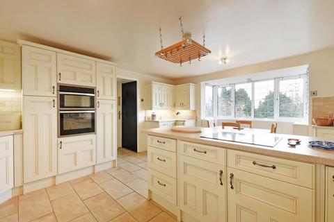 4 bedroom detached house for sale, Chapel Lane, Apperknowle, Dronfield