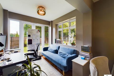 59 Cheyne Avenue, London, E18 2DP