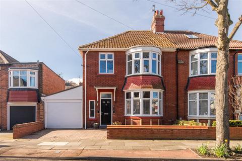 3 bedroom semi-detached house for sale - Queens Road, Whitley Bay