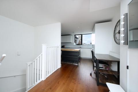 1 bedroom flat for sale, Acton Town Hall, W3