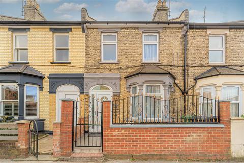 4 bedroom terraced house for sale, Chingford Road, London