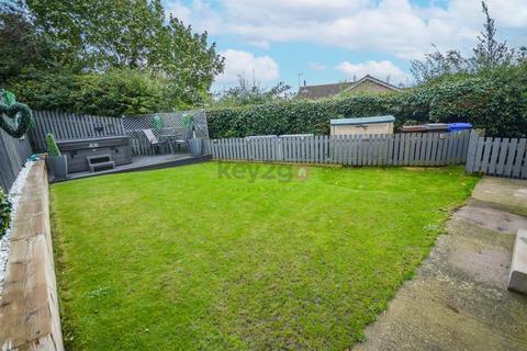 12 Brook Green, Hackenthorpe, Sheffield, S12 4NR