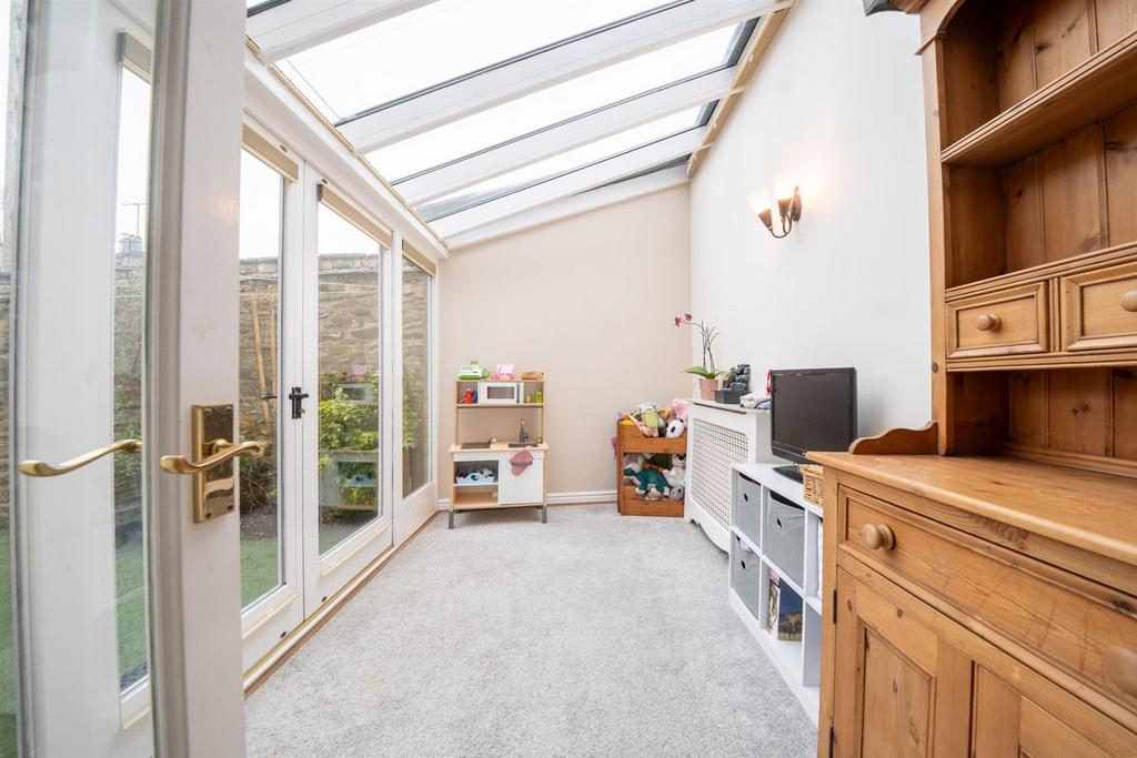 The Dale, Hathersage, Hope Valley 2 bed detached house for sale £375,000