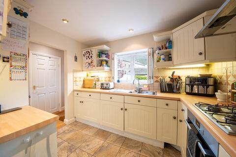 2 bedroom detached house for sale, The Dale, Hathersage, Hope Valley