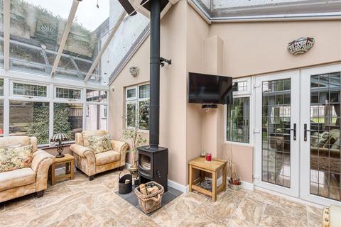 17 Stubbs Road, Penn Fields, Wolverhampton, WV3 7DF