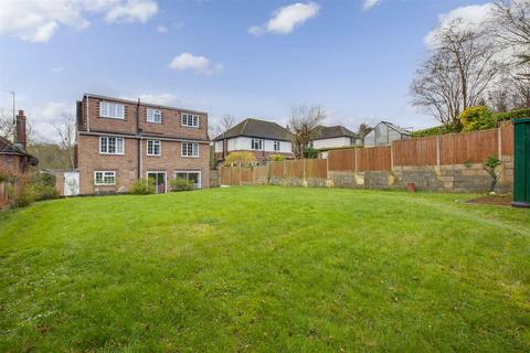 6 bedroom detached house for sale, Tennyson Road, High Wycombe HP11