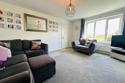 13 Loom End, Tiverton, EX16 5FJ